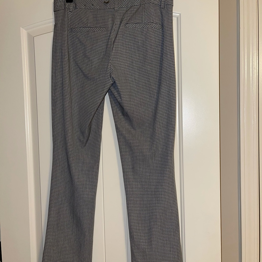 Express pants - Picture 2 of 4
